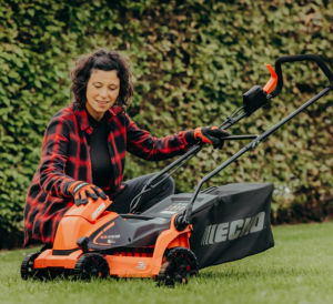 ECHO BATTERY Lawn Mowers