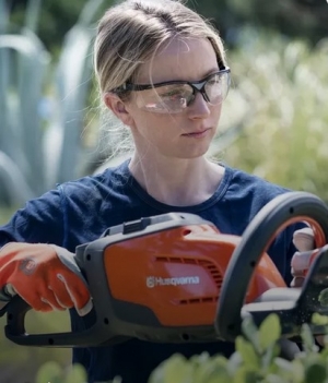 HUSQVARNA HEDGE TRIMMERS