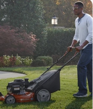 HUSQVARNA Petrol Lawn Mowers